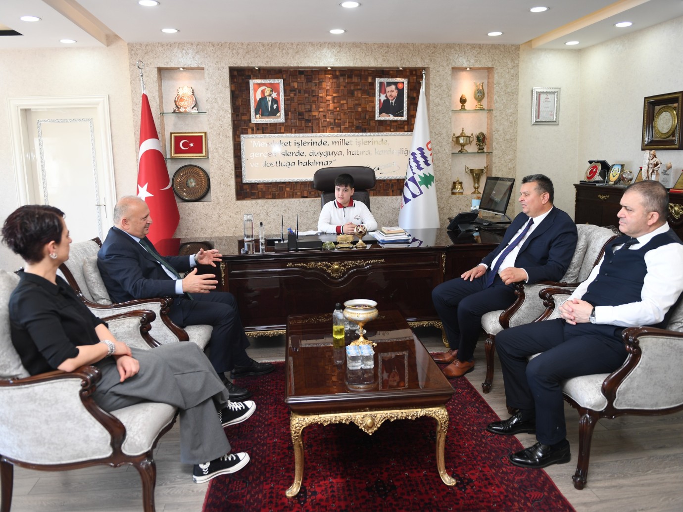 BAŞKAN TAVLI KOLTUĞUNU GELECEĞİN TEMSİLCİSİNE DEVRETTİ
