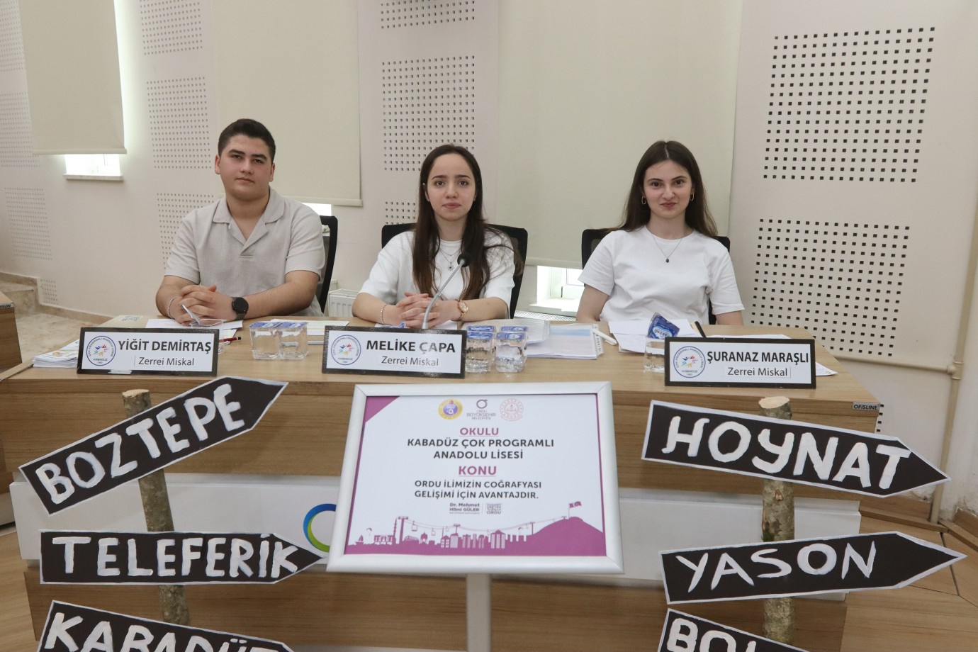FİKİRLERİNİ EN İYİ SAVUNAN GENÇLER FİNALE KALDI